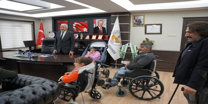 Başkan Hallaç: “Engelli kardeşlerimizin her zaman yanındayız”